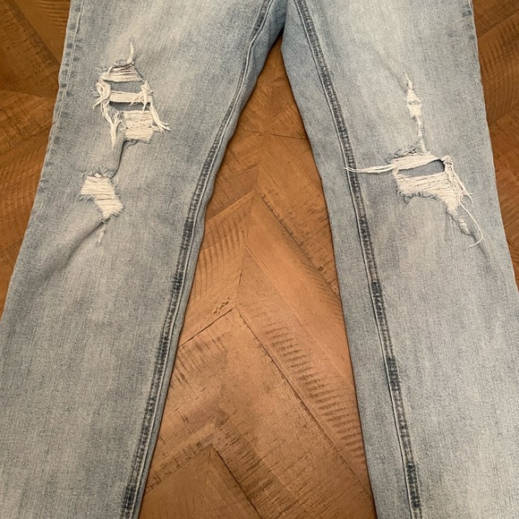 Old Navy Distressed Boyfriend Jeans - Picture 4 of 7